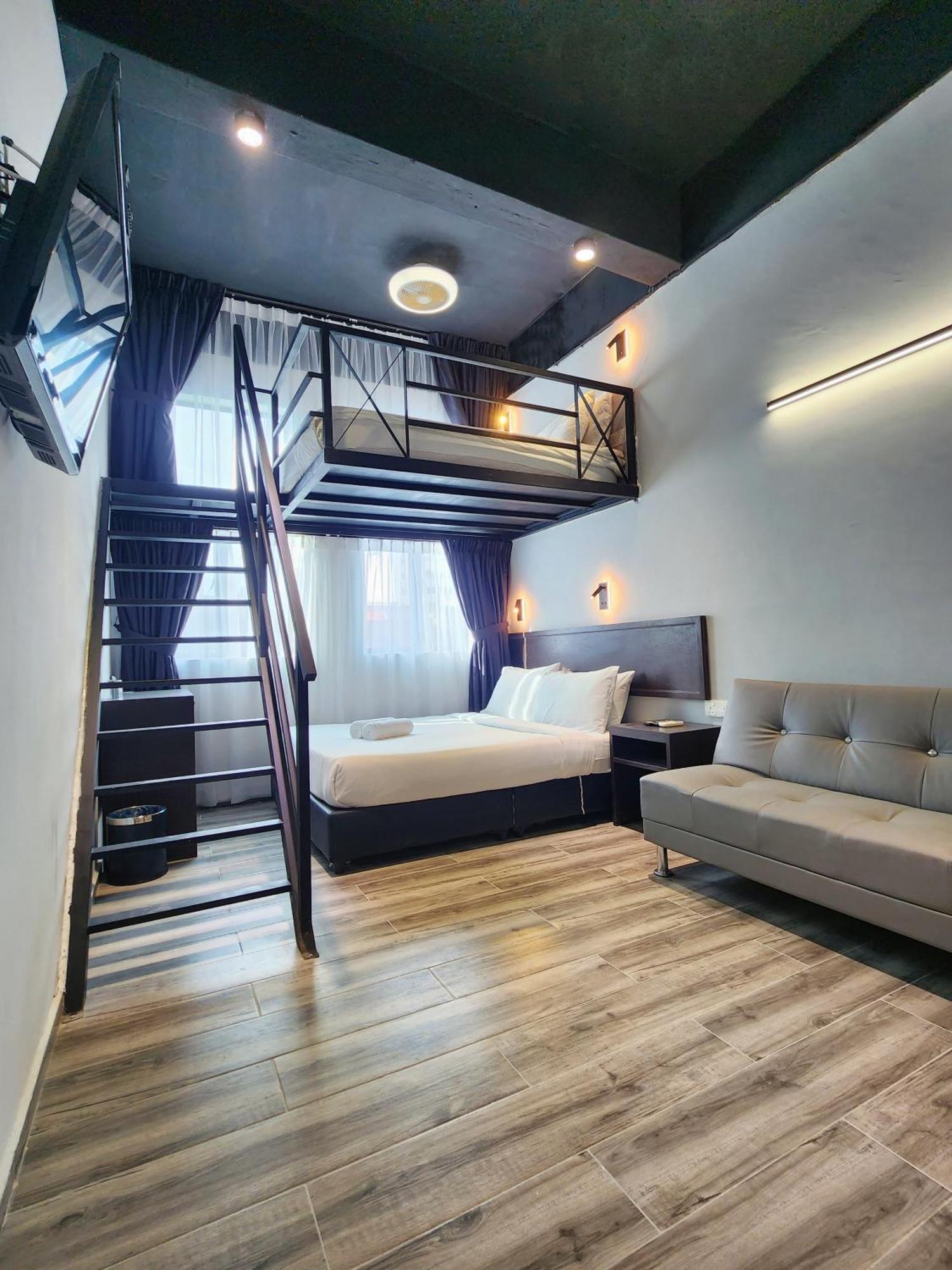 Georgetown Inn By Sky Hive Exterior photo